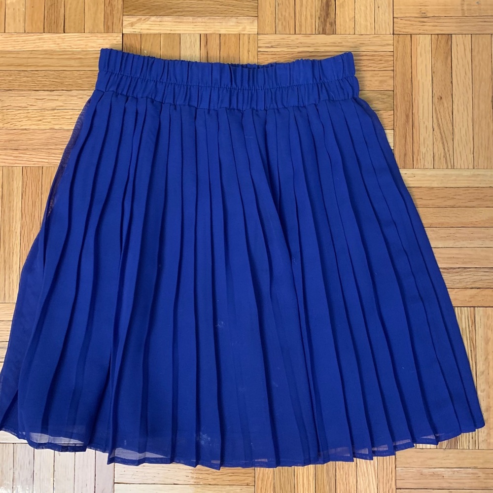 Royal blue pleated mini skirt